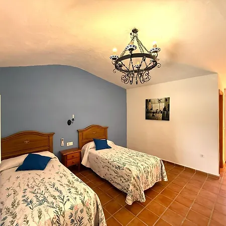 Holidays Conil. La Alegria. El Cortijo Andaluz Villa