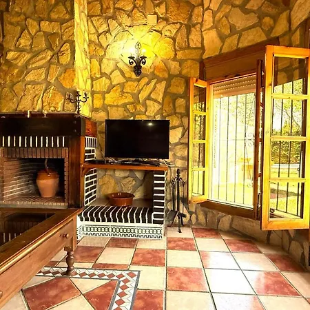 Villa Holidays Conil. La Alegria. El Cortijo Andaluz *